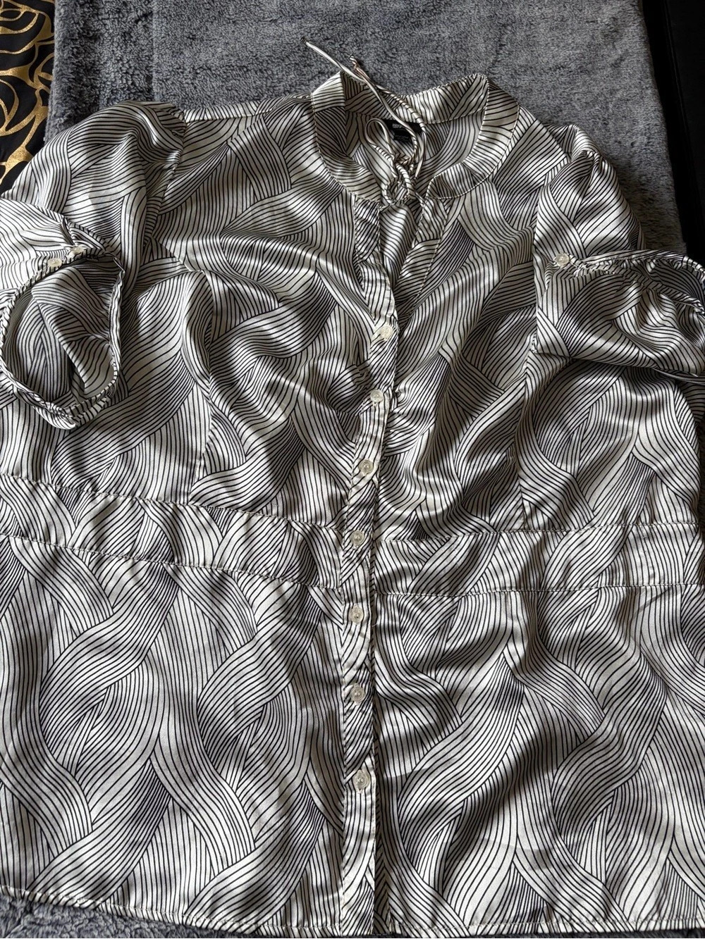 Abstract Print Button Down White & Black Size 24